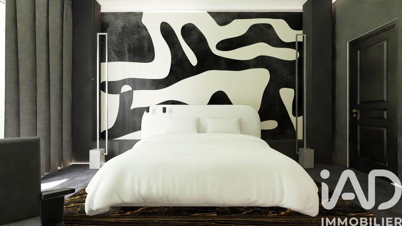 Maison - 224 m² - 8 pièces