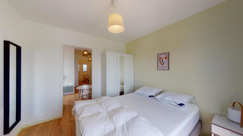 Appartement - 105 m² - 5 pièces