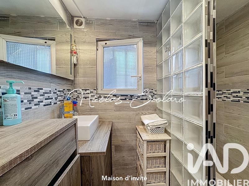 Maison - 186 m² - 5 pièces