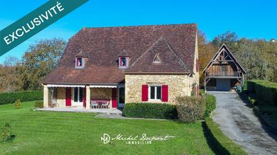 Maison - 218 m² - 8 pièces