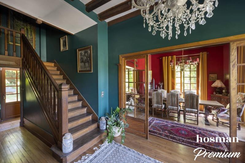 Maison - 363 m² - 14 pièces