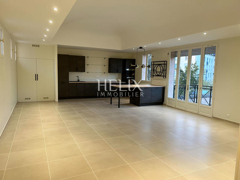 Appartement - 123 m² - 5 pièces