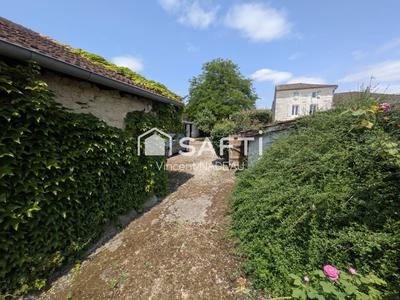 Maison - 140 m² - 5 pièces