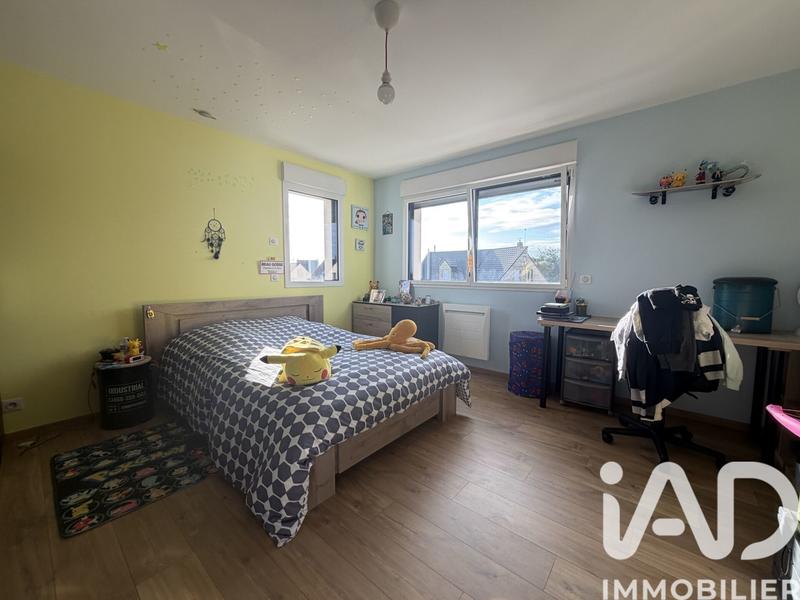 Maison - 230 m² - 5 pièces