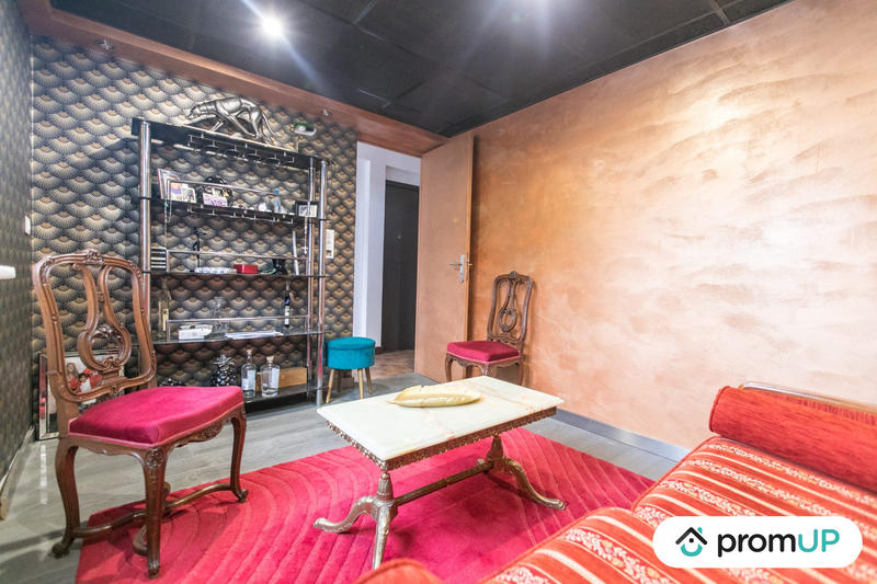 Maison contemporaine - 314 m² - 9 pièces