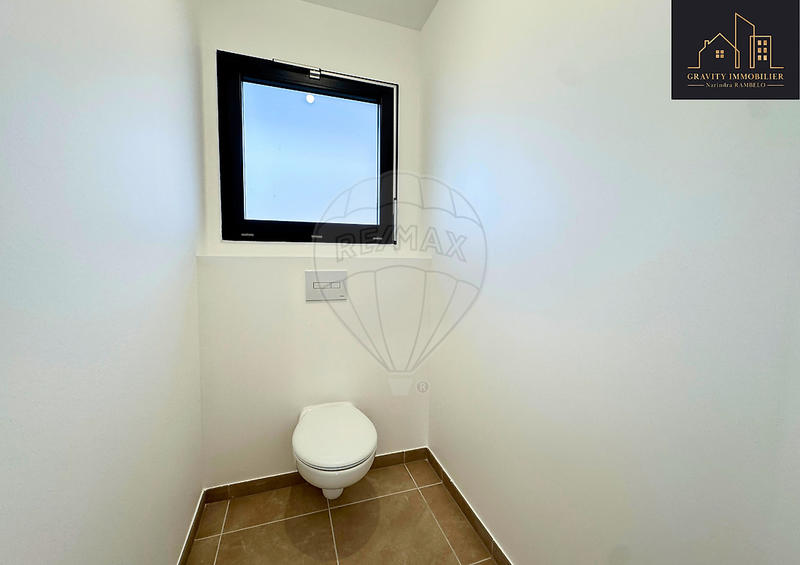 Maison - 103 m² - 5 pièces