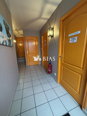 Local d'activités - 62 m² - 3 pièces