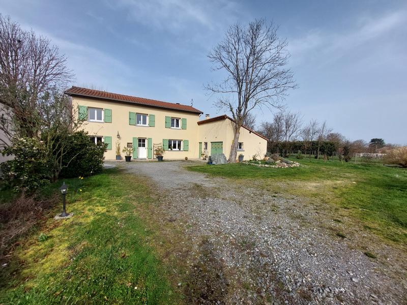 Maison - 99 m² - 4 pièces