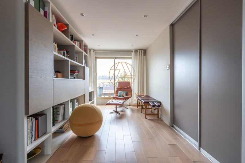 Appartement - 139 m² - 5 pièces