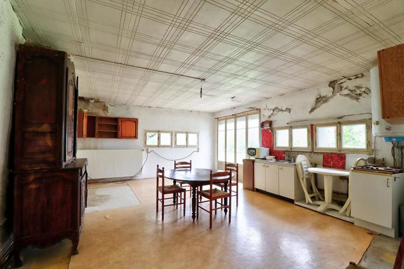 Maison - 288 m² - 8 pièces