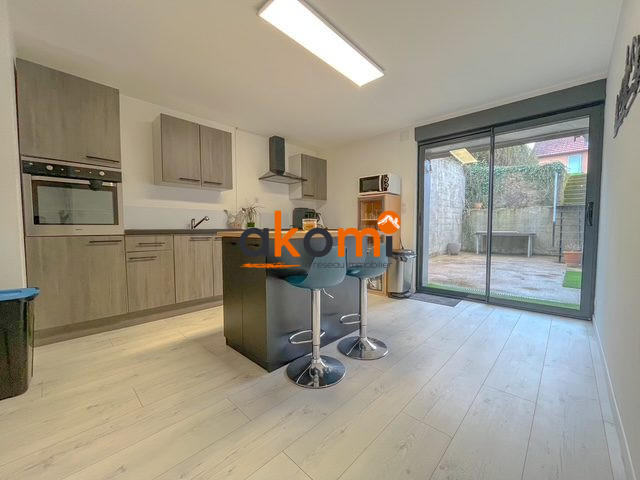 Maison - 121 m² - 6 pièces