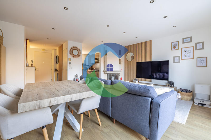 Maison - 77 m² - 4 pièces