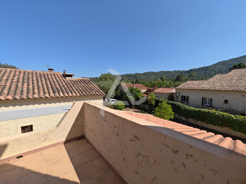 Maison - 106 m² - 5 pièces