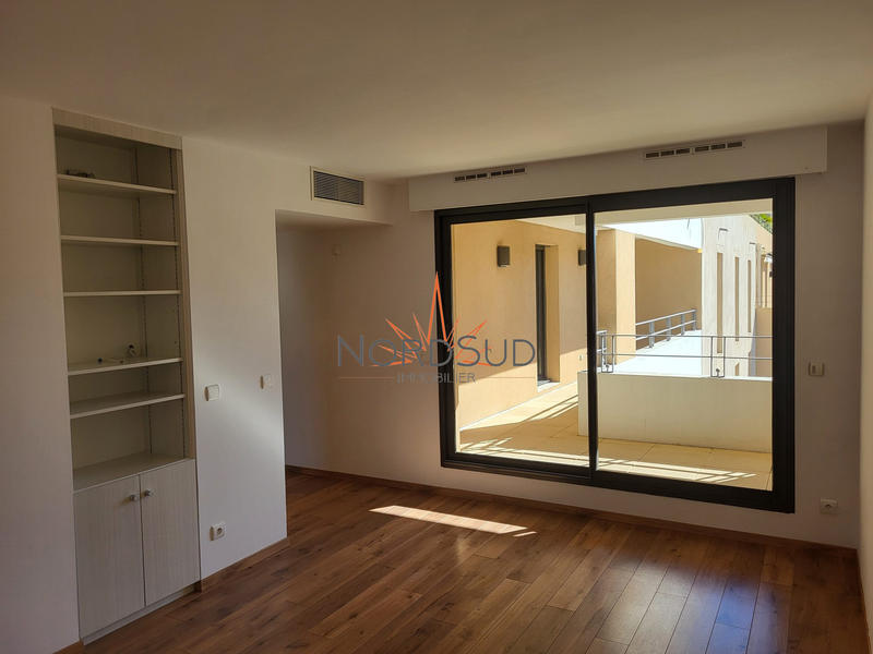 Appartement - 150 m² - 4 pièces