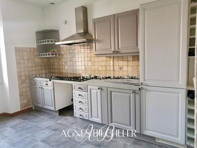 Immeuble - 160 m² - 7 pièces