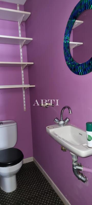 Local commercial - 25 m² - 3 pièces