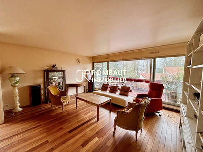 Appartement - 90 m² - 5 pièces