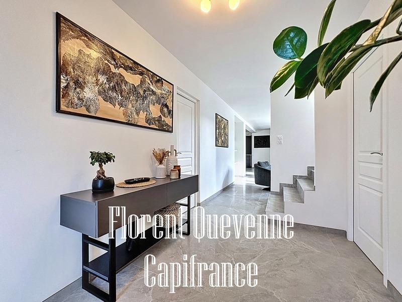 Maison - 166 m² - 6 pièces