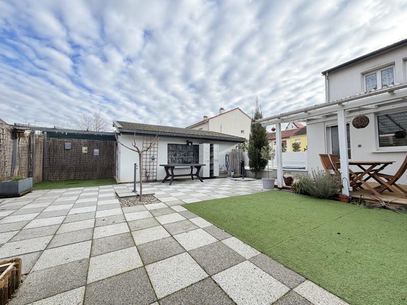 Maison - 85 m² - 4 pièces