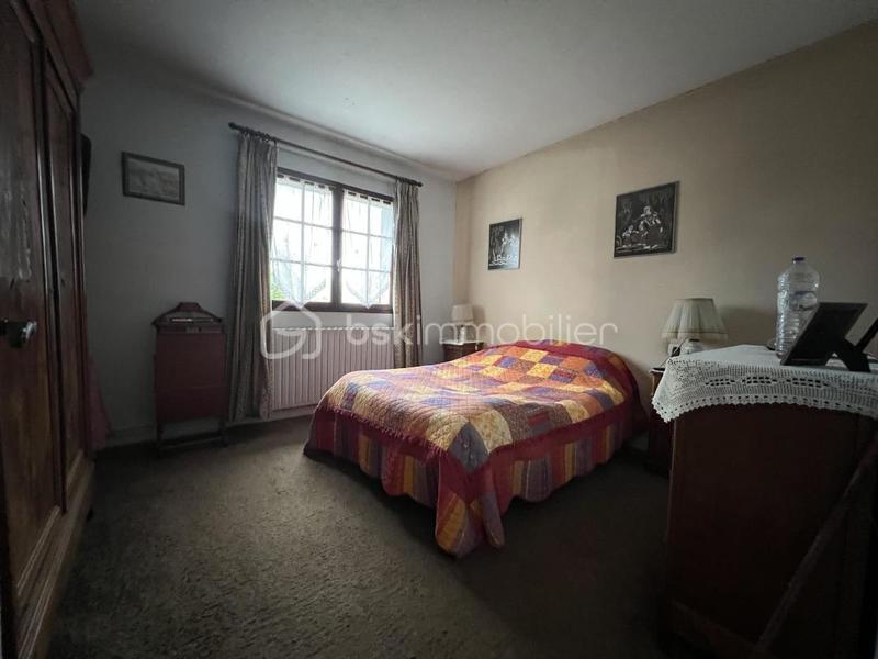 Maison - 232 m² - 8 pièces