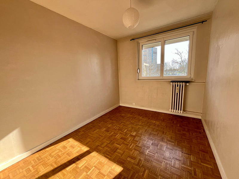 Appartement - 80 m² - 4 pièces