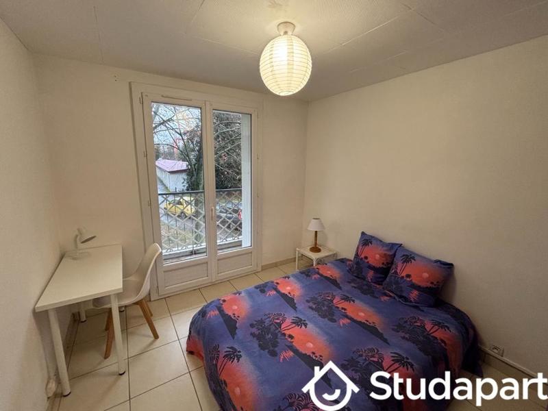 Chambre - 9 m² - 1 pièce