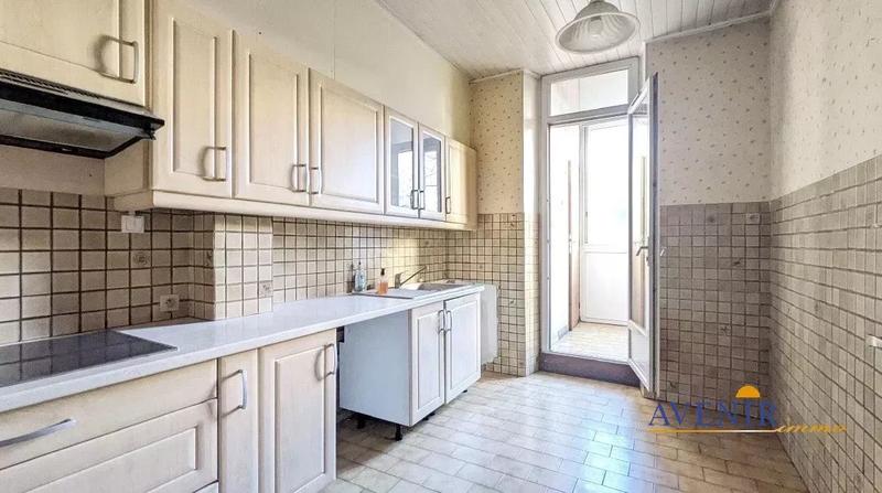 Appartement - 80 m² - 3 pièces