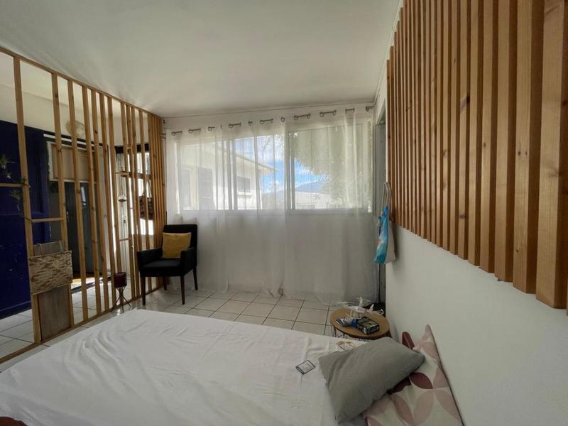 Maison - 202 m² - 7 pièces