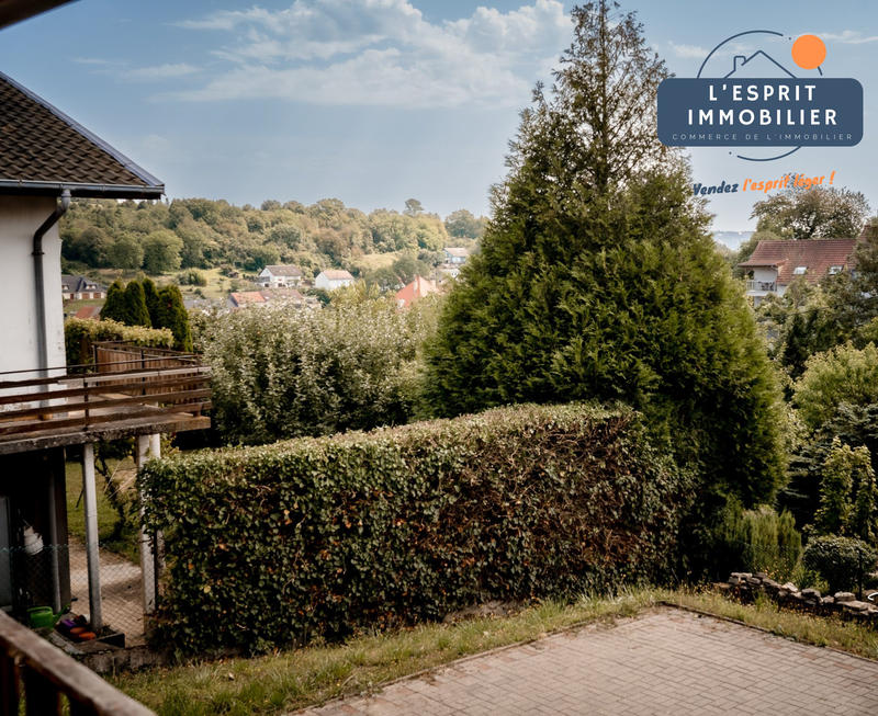 Maison - 88 m² - 5 pièces