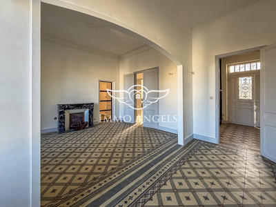 Maison - 204 m² - 5 pièces