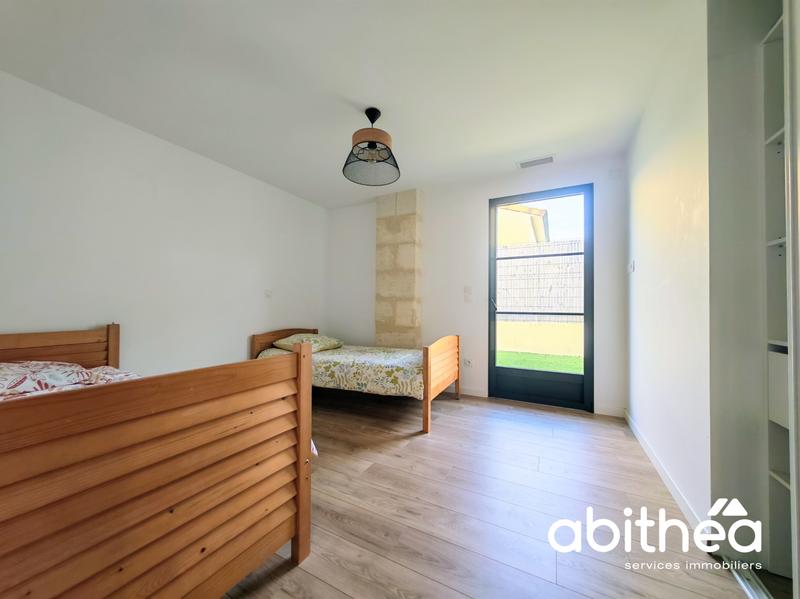 Maison - 250 m² - 6 pièces