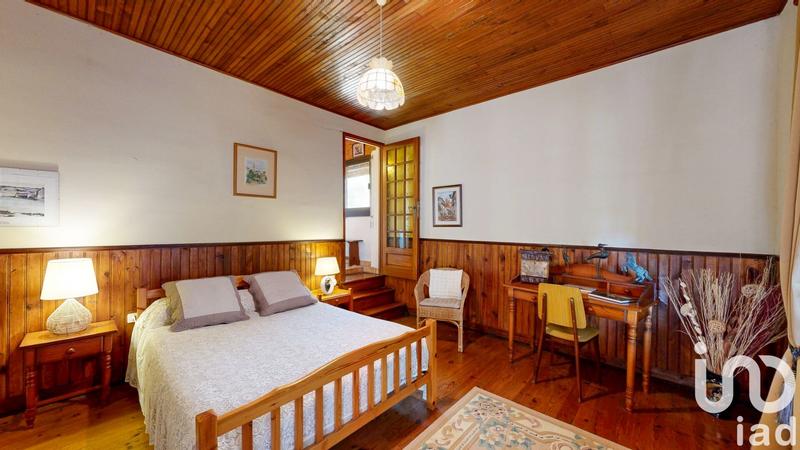 Maison - 216 m² - 6 pièces