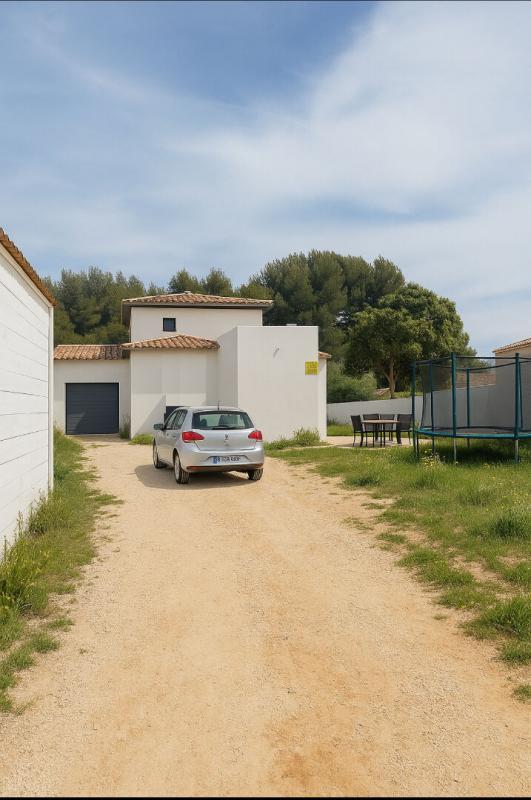 Villa - 168 m² - 8 pièces