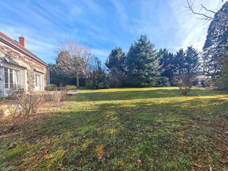 Maison - 338 m² - 10 pièces