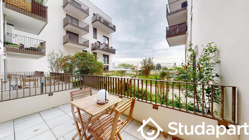 Chambre - 13 m² - 1 pièce