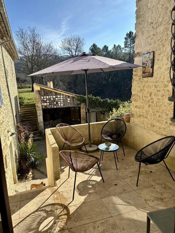 Mas - 200 m² - 8 pièces