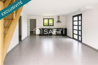 Maison - 88 m² - 4 pièces
