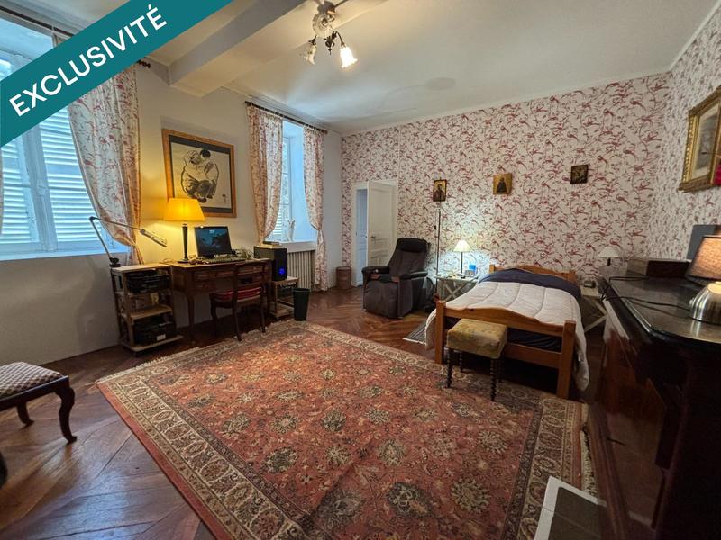 Maison de maîtres - 561 m² - 20 pièces