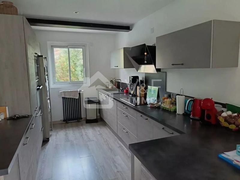 Maison - 144 m² - 5 pièces