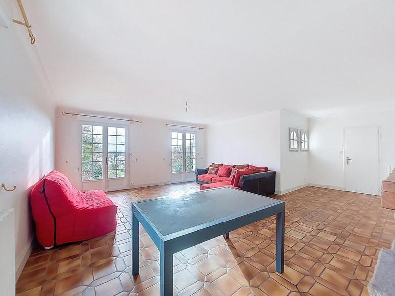 Pavillon - 133 m² - 6 pièces