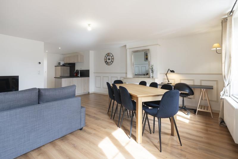 Appartement - 84 m² - 6 pièces