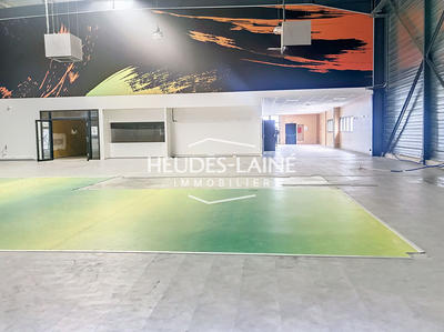 Entrepôt - 970 m²