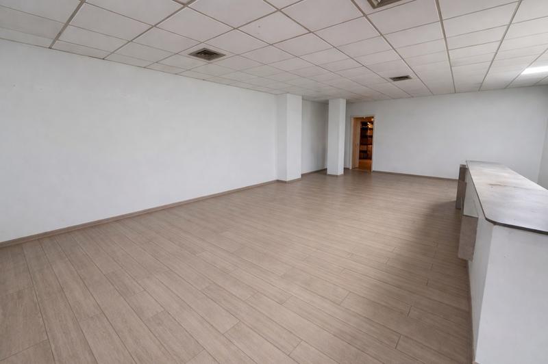 Local commercial - 142 m²