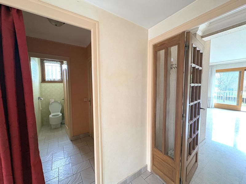 Maison - 300 m² - 8 pièces