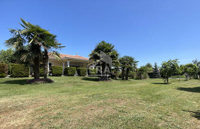 Maison - 102 m² - 4 pièces