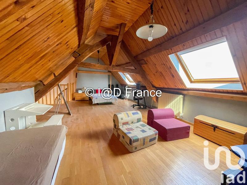 Maison - 165 m² - 8 pièces