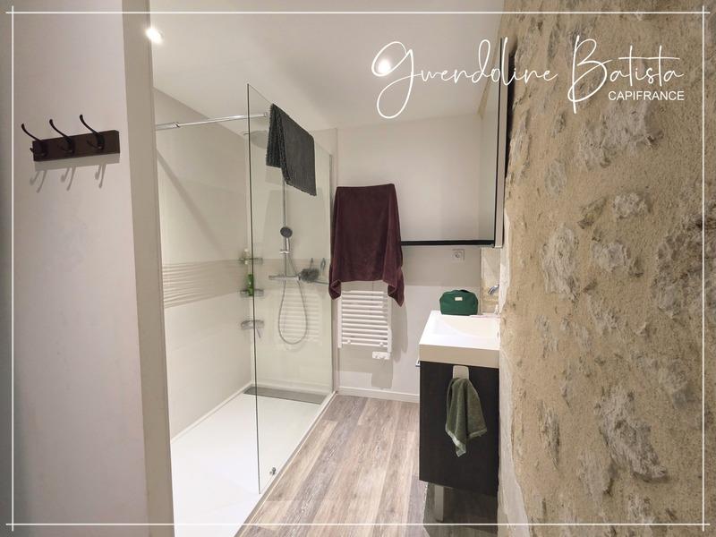 Maison de village - 225 m² - 6 pièces