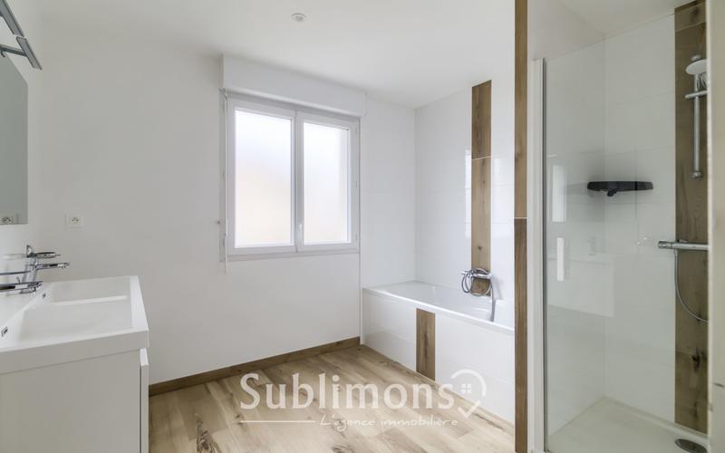 Maison contemporaine - 124 m² - 6 pièces