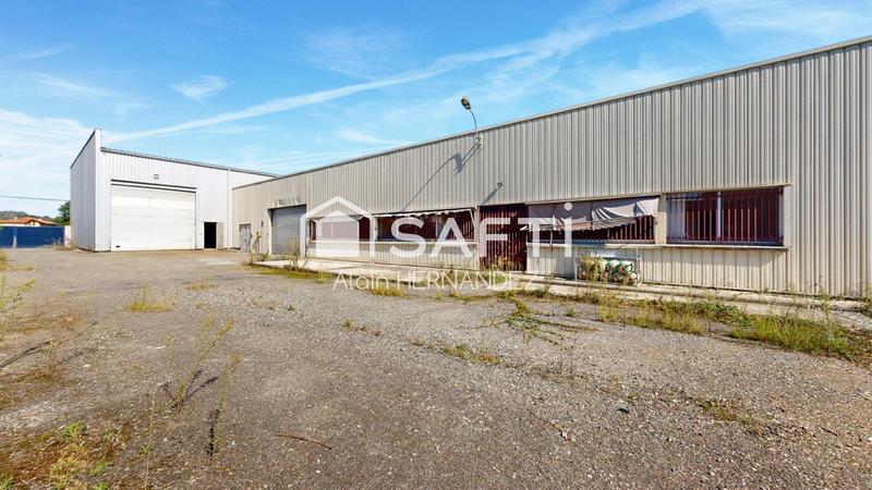 Local commercial - 1 120 m² - 2 pièces