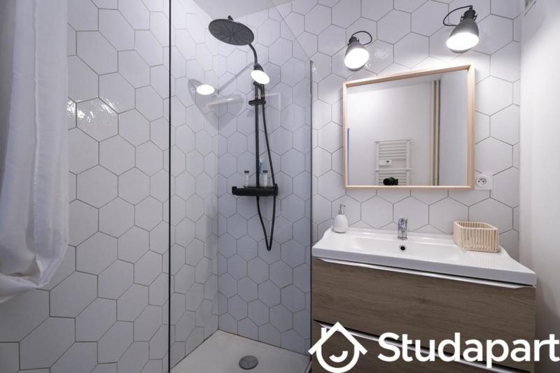 Chambre - 13 m² - 1 pièce